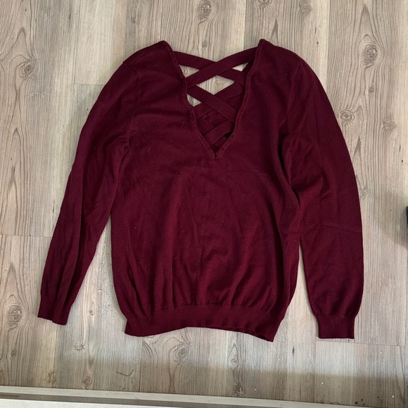 Love Ellie Elegant Maroon V-Neck Sweater with Crisscross Back medium - Picture 6 of 12